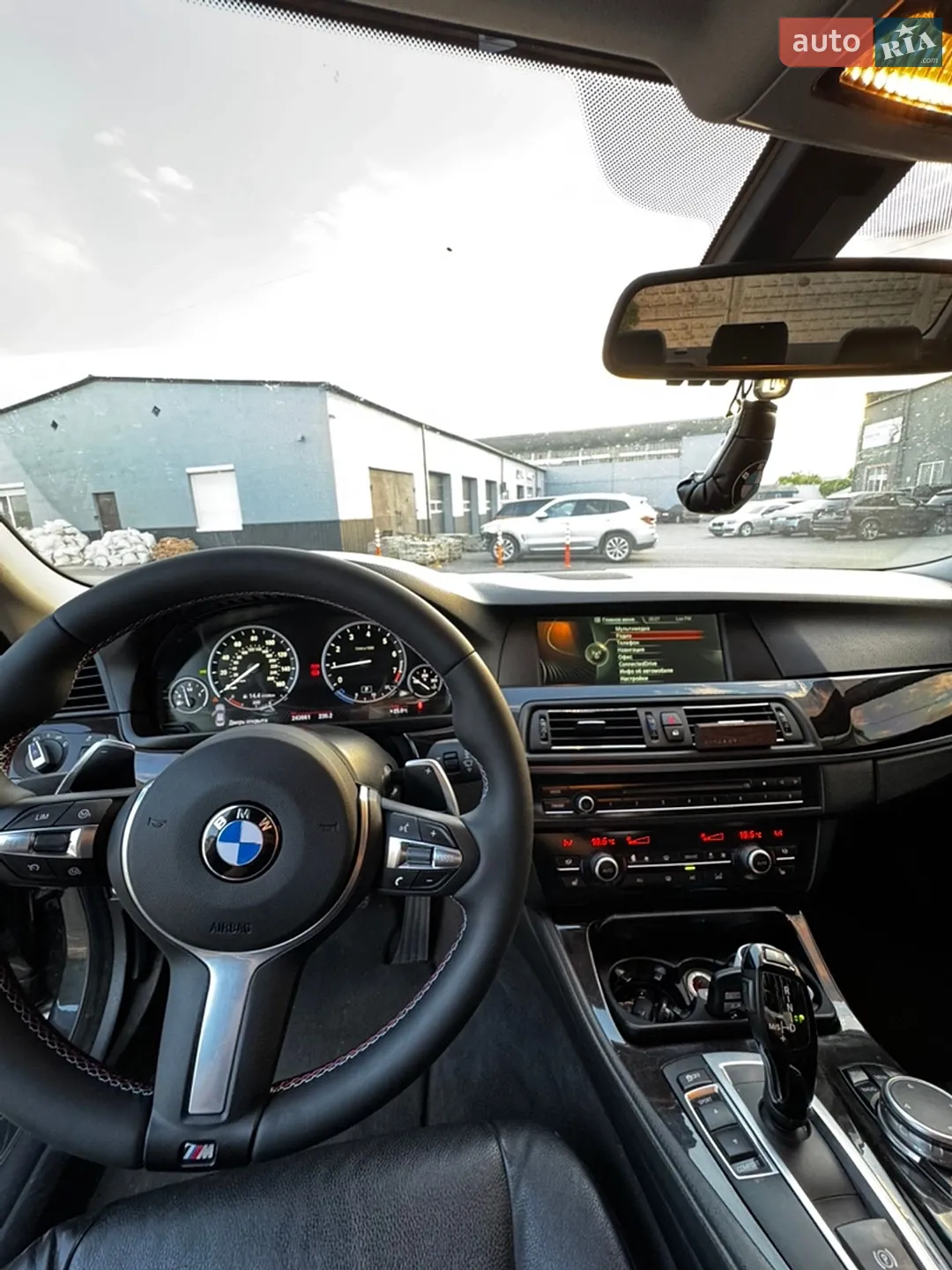 2012 BMW 5er - мініатюра 17