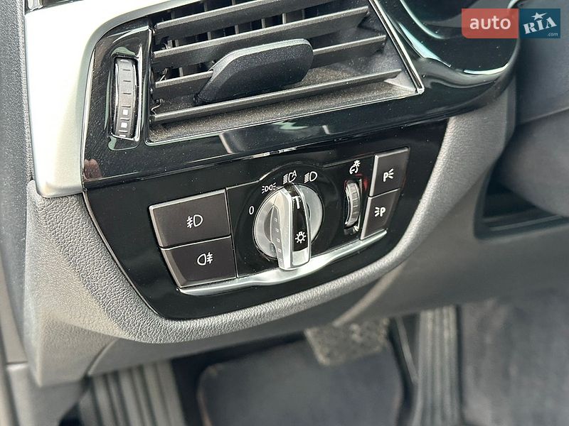 Седан BMW 5 Series 2019 в Виннице фото 29 Седан BMW 5 Series 2019 в Виннице