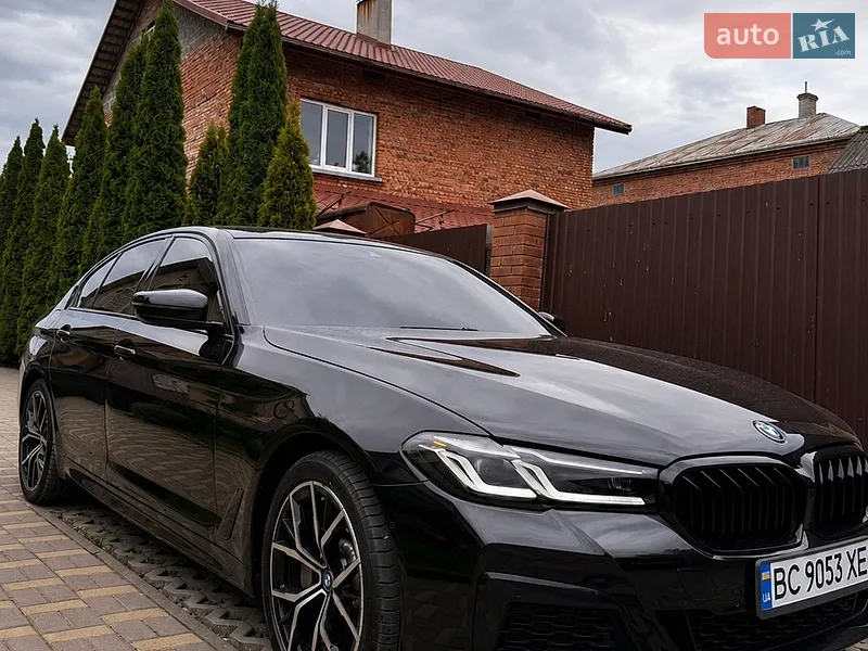 BMW 5 Series 2022 VIN WBA33AG05PCM13098 фото оголошення 2 з 82