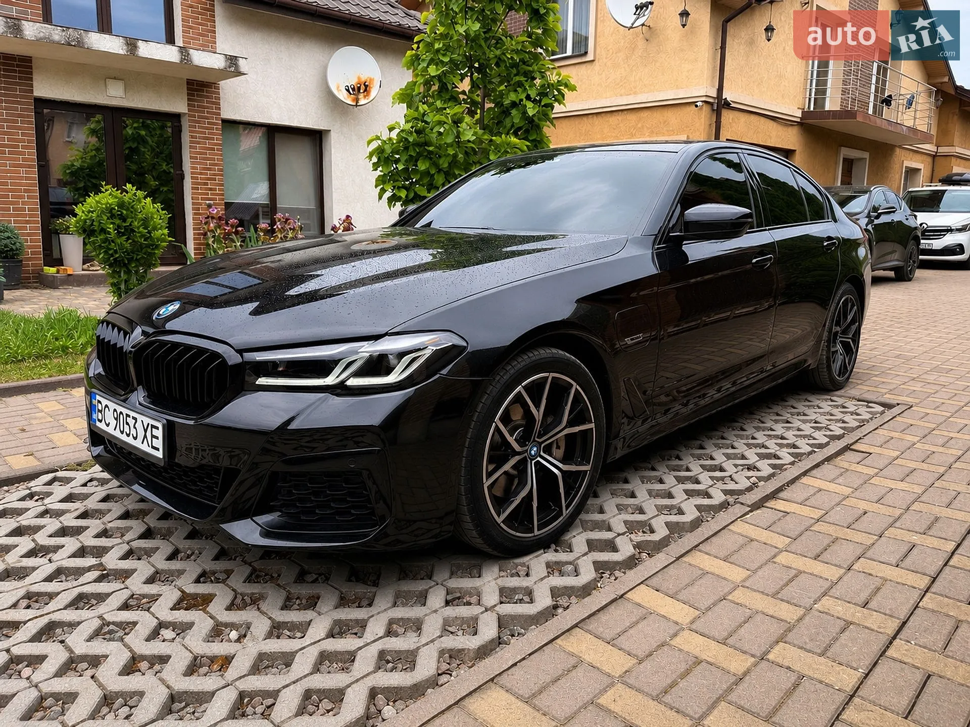 2022 BMW 5er - мініатюра 3