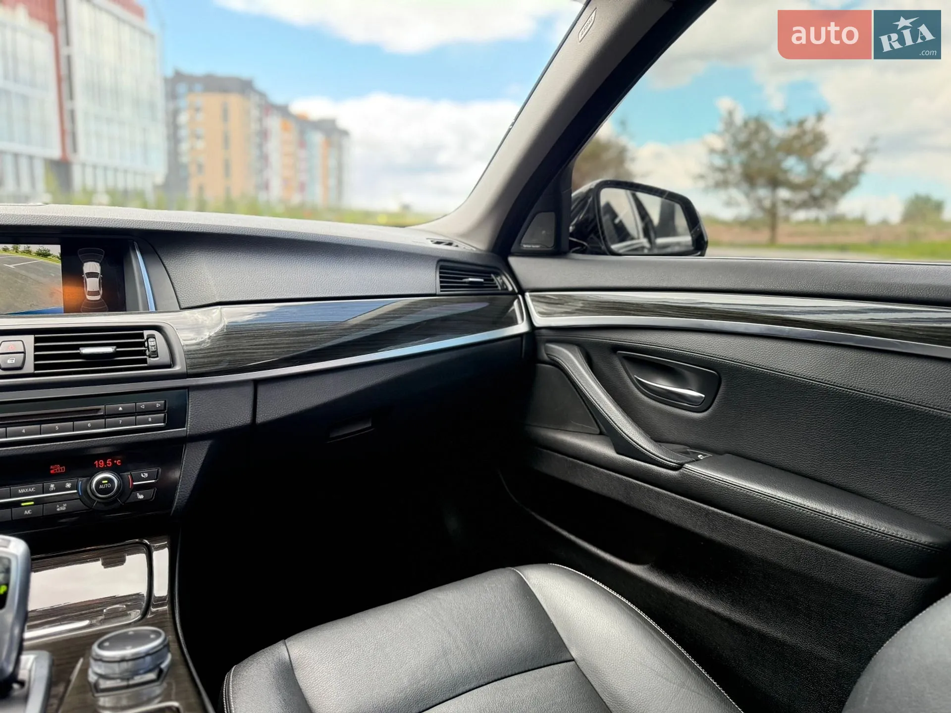 2016 BMW 5er - мініатюра 18