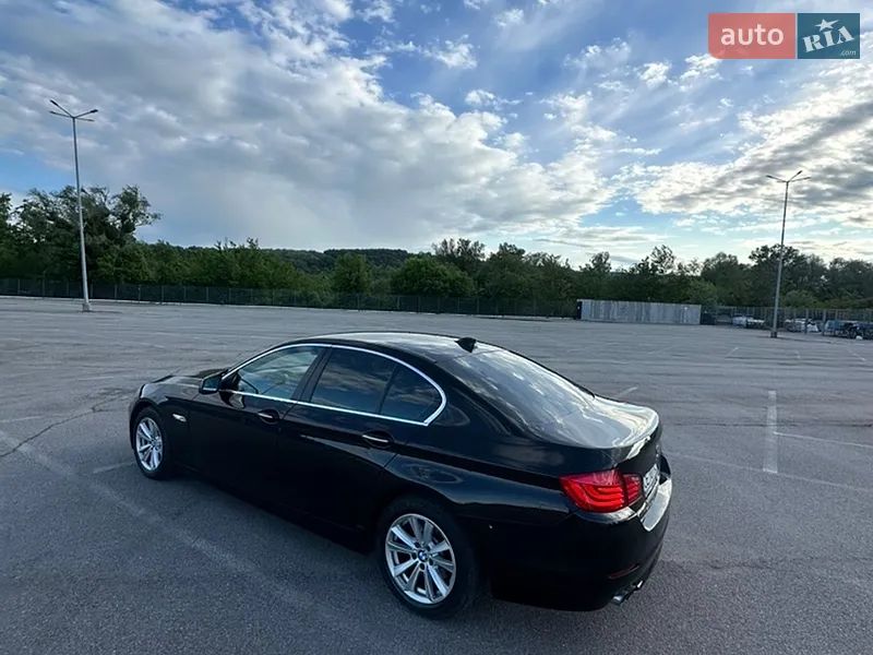 BMW 5 Series 2011 VIN WBAFW11050C660835 фото оголошення 16 з 85