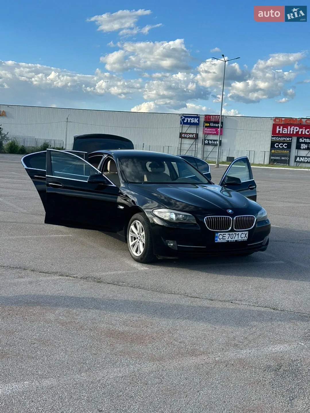 2011 BMW 5er - мініатюра 42