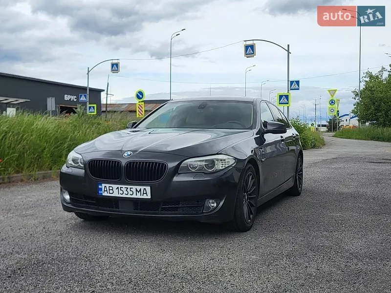 BMW 5 Series 2011 VIN WBAFW71000C896473 фото оголошення 2 з 47