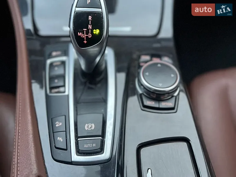 BMW 5 Series 2016 VIN WBA5A7C51GG642390 фото оголошення 35 з 103