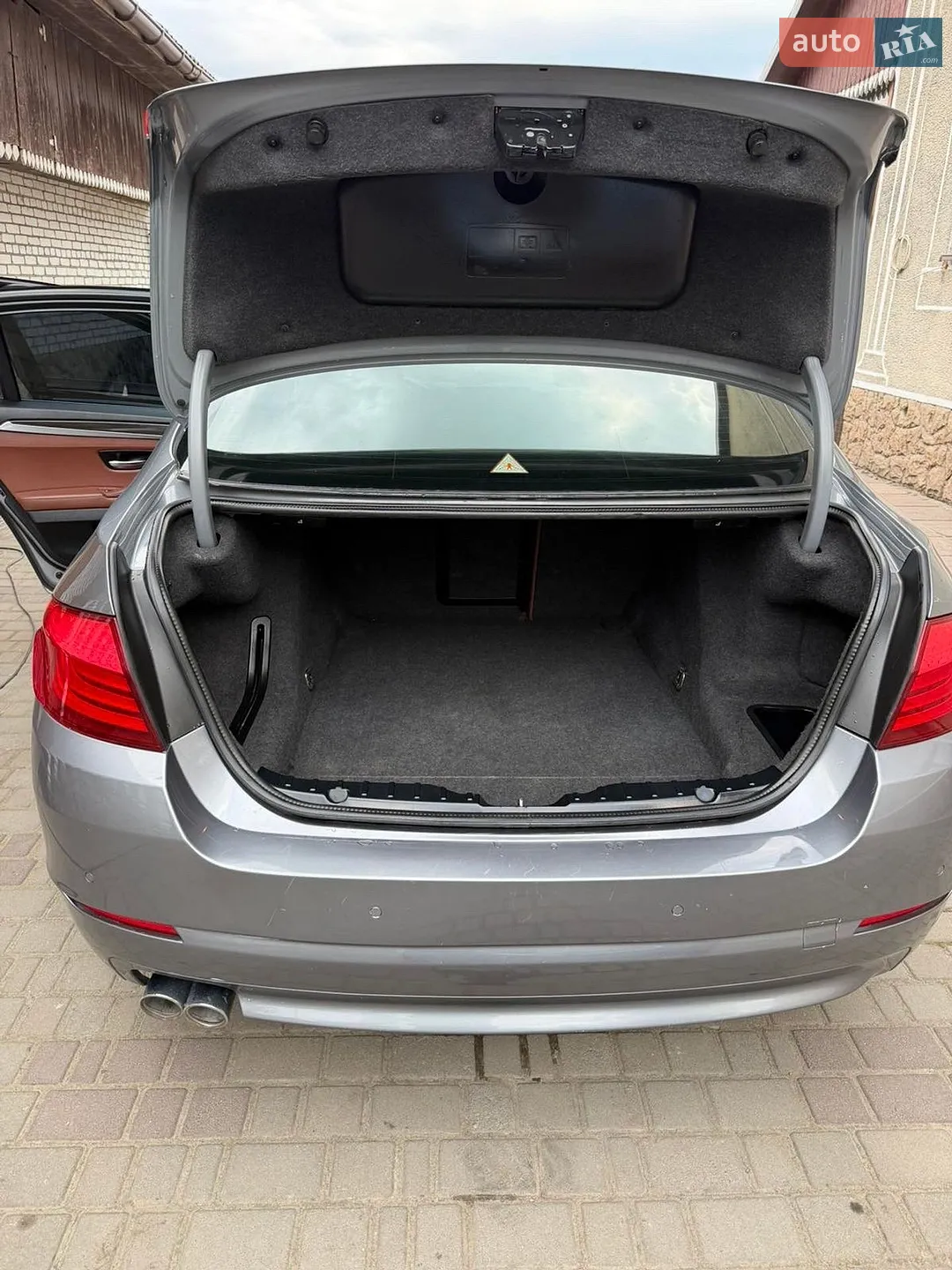 2012 BMW 5er - мініатюра 17