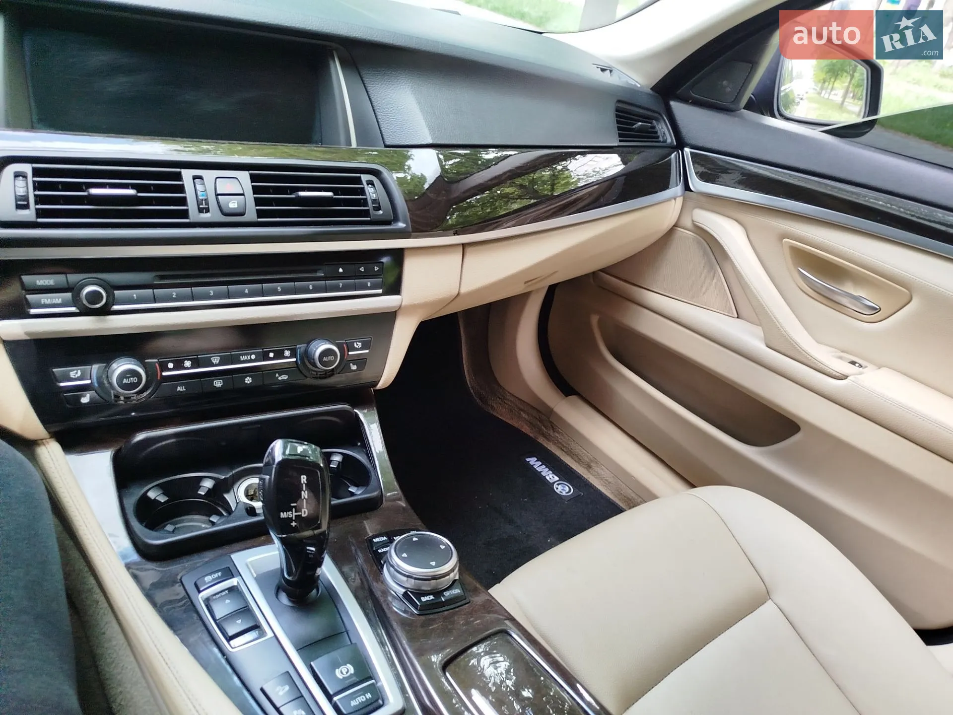 2010 BMW 5er - мініатюра 28