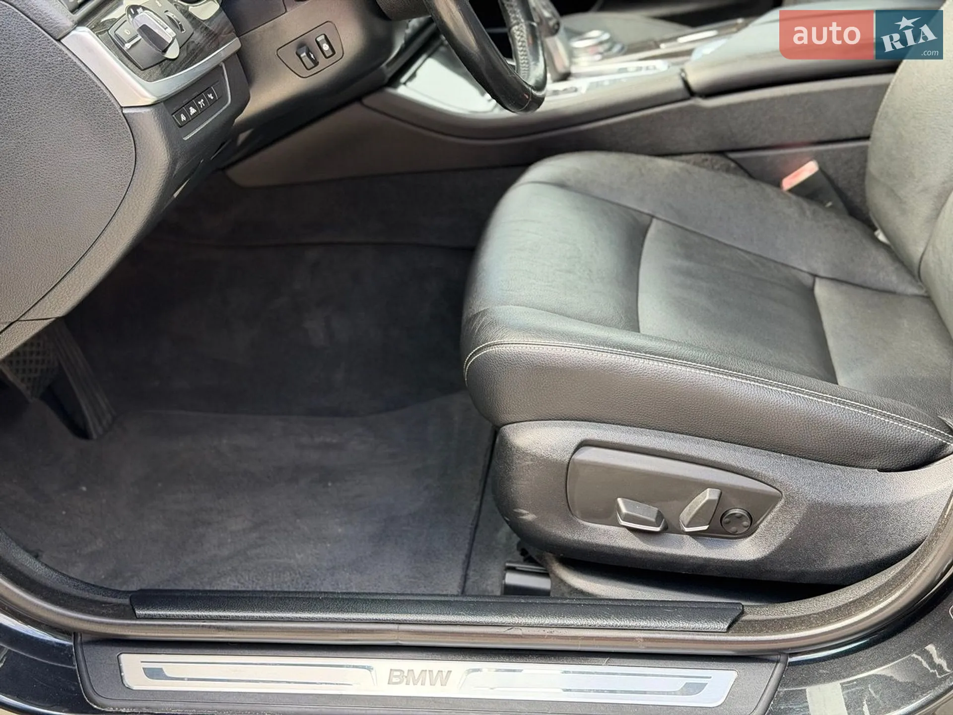 2014 BMW 5er - мініатюра 27