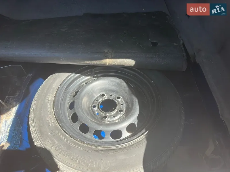 BMW 5 Series 2000 VIN WBADL81070GX36704 фото оголошення 30 з 66