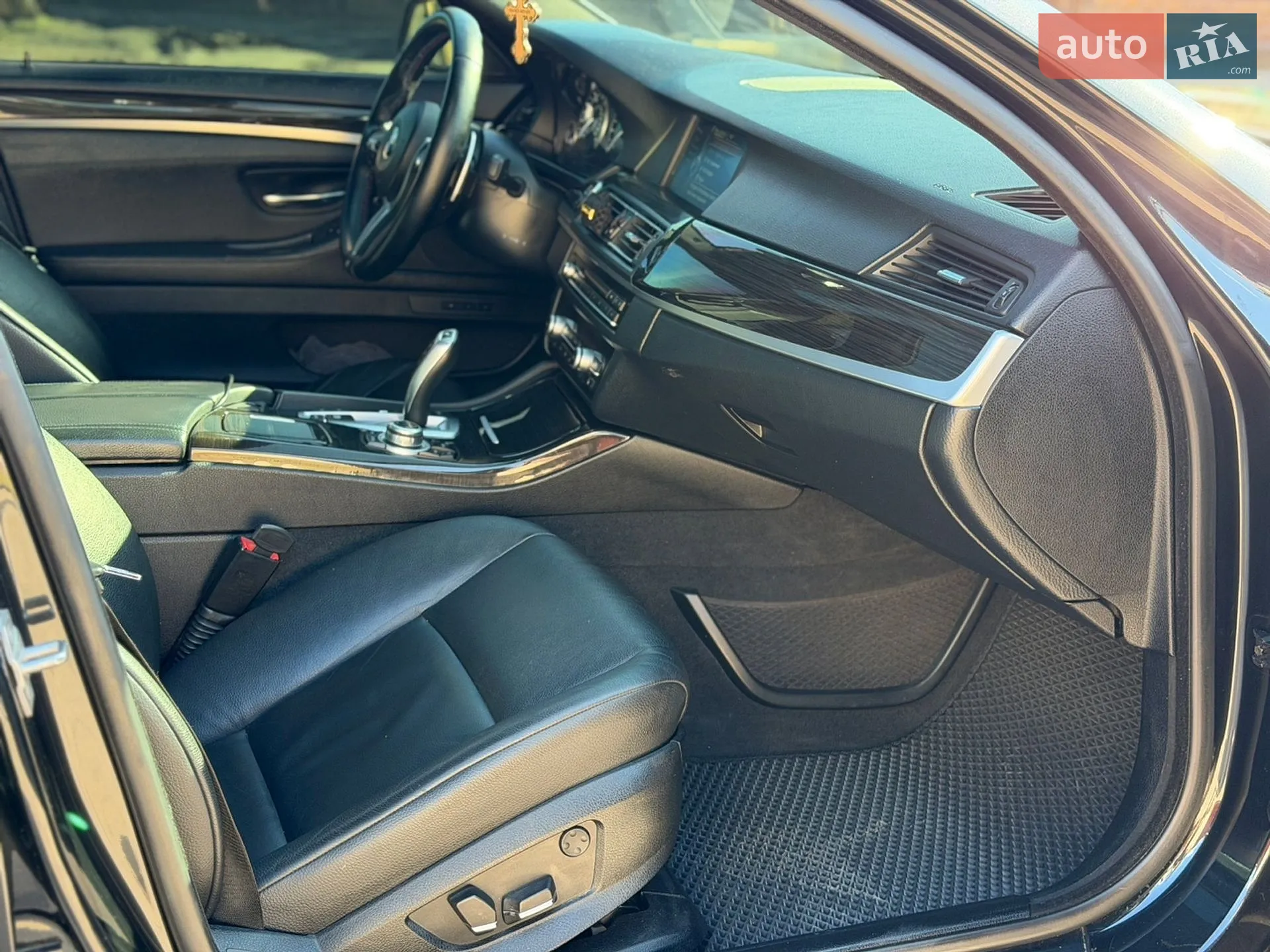 2013 BMW 5er - мініатюра 12