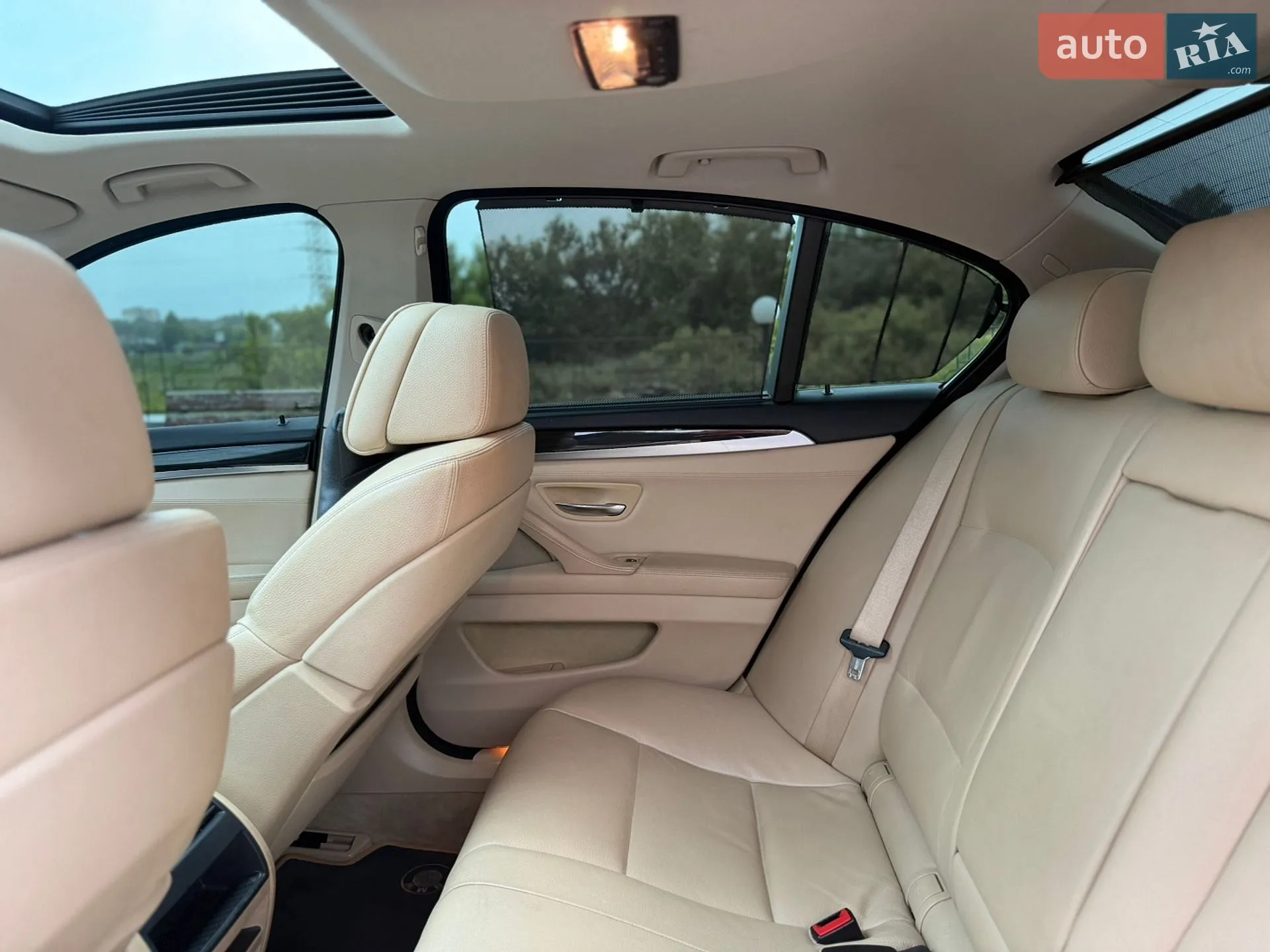 2011 BMW 5er - мініатюра 11