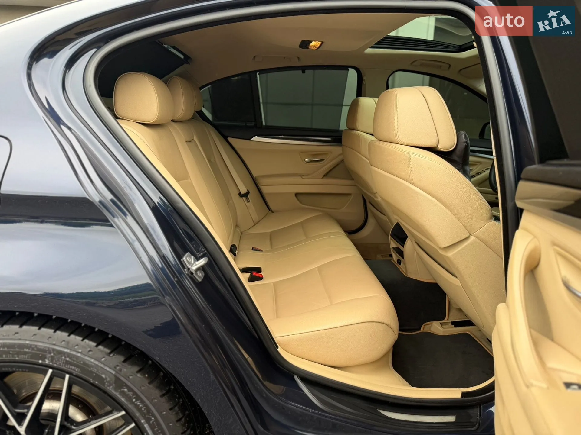 2011 BMW 5er - мініатюра 16