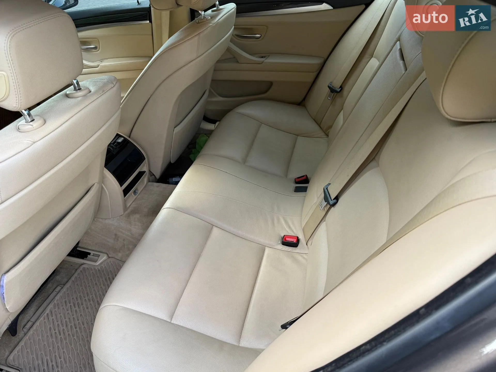 2010 BMW 5er - мініатюра 26