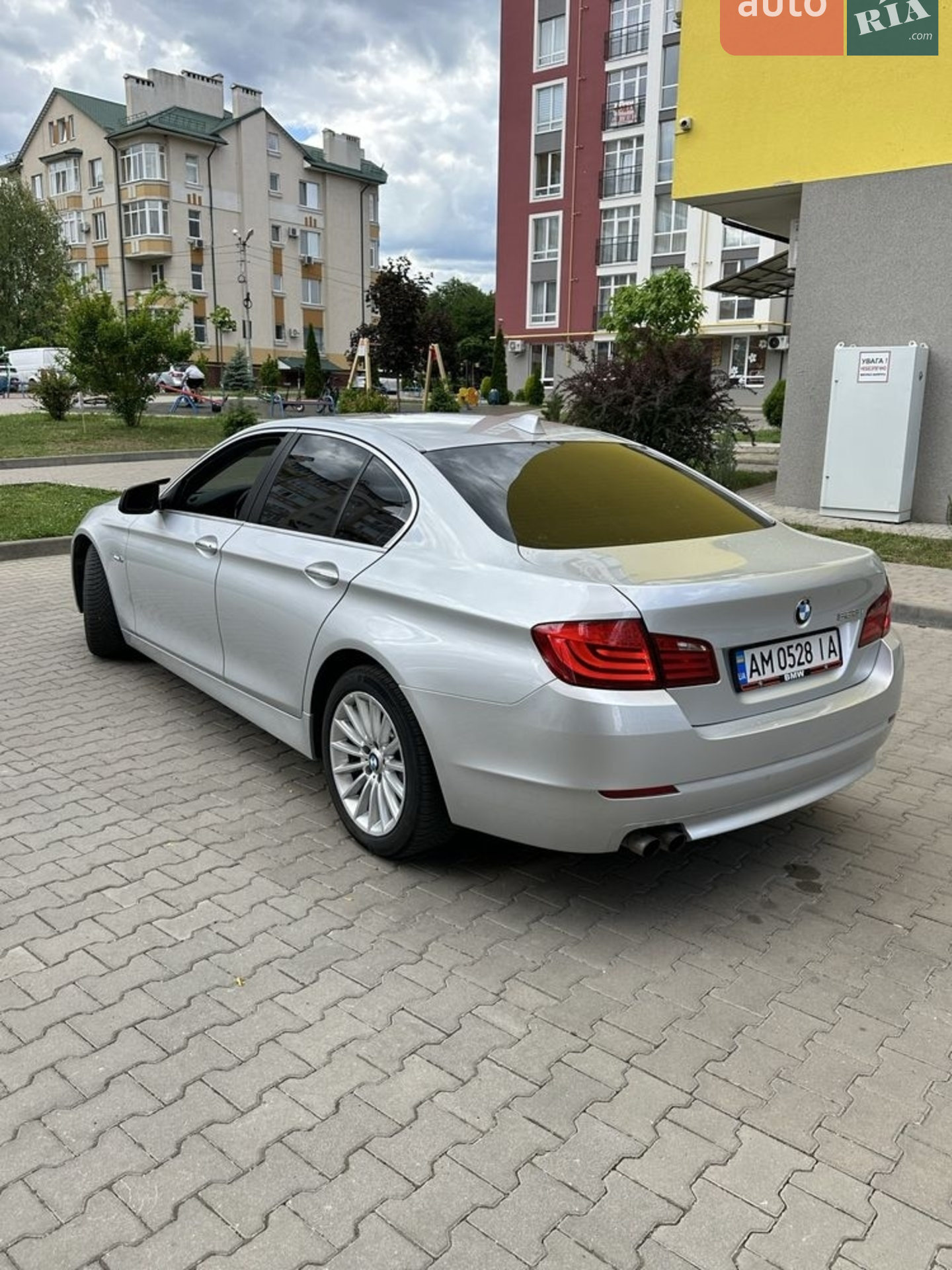 2011 BMW 5er - мініатюра 4