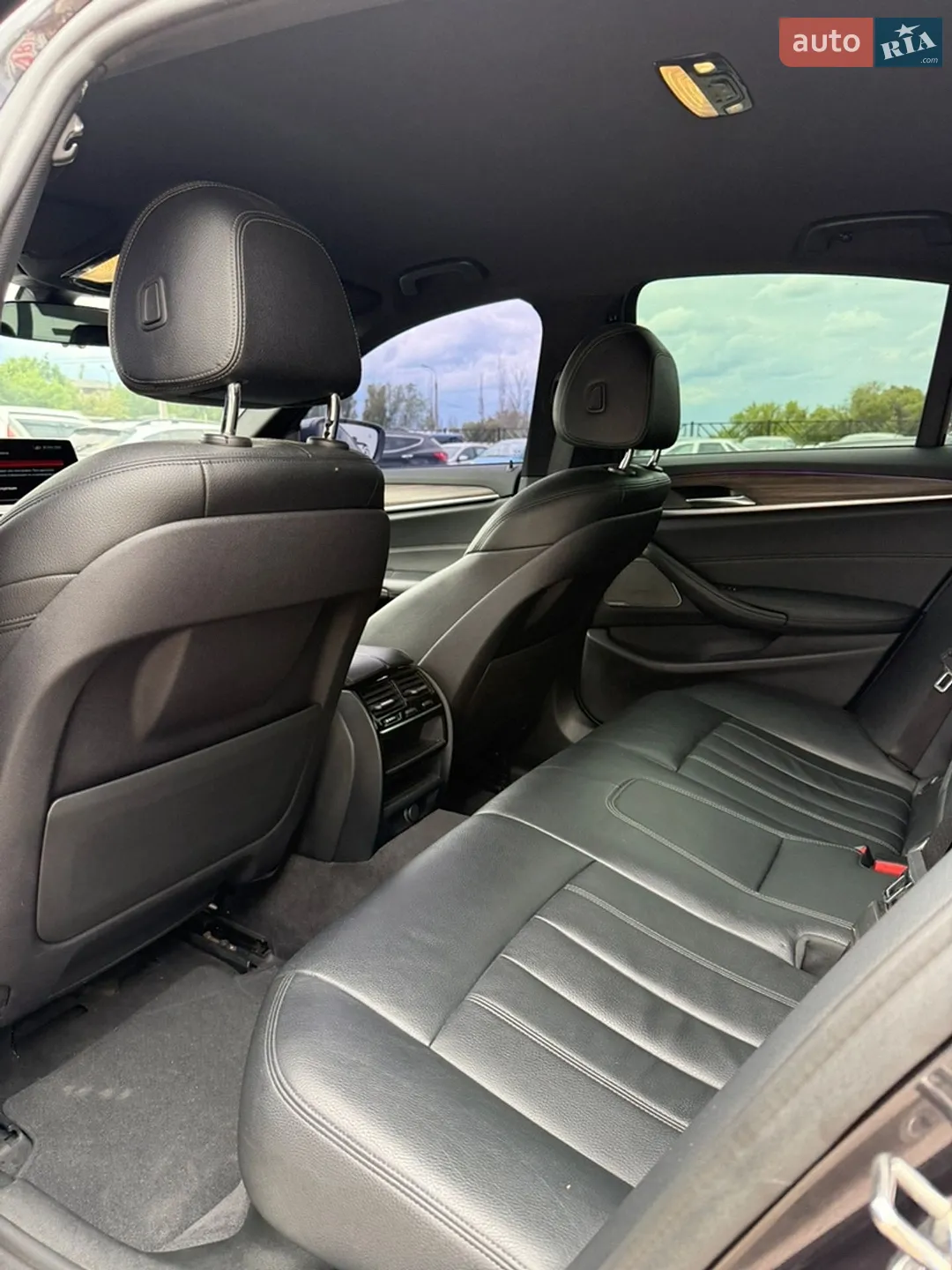 BMW 5 Series 2019 VIN WBAJF31020WW37386 фото оголошення 17 з 19