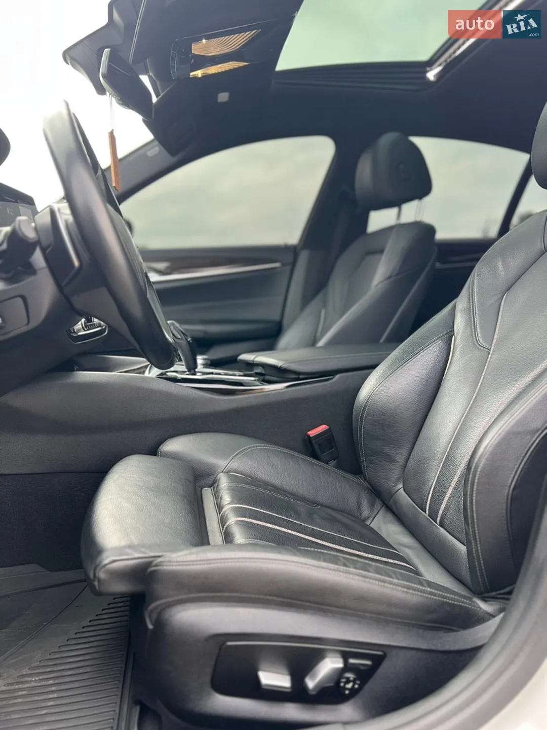 2017 BMW 5er - мініатюра 15