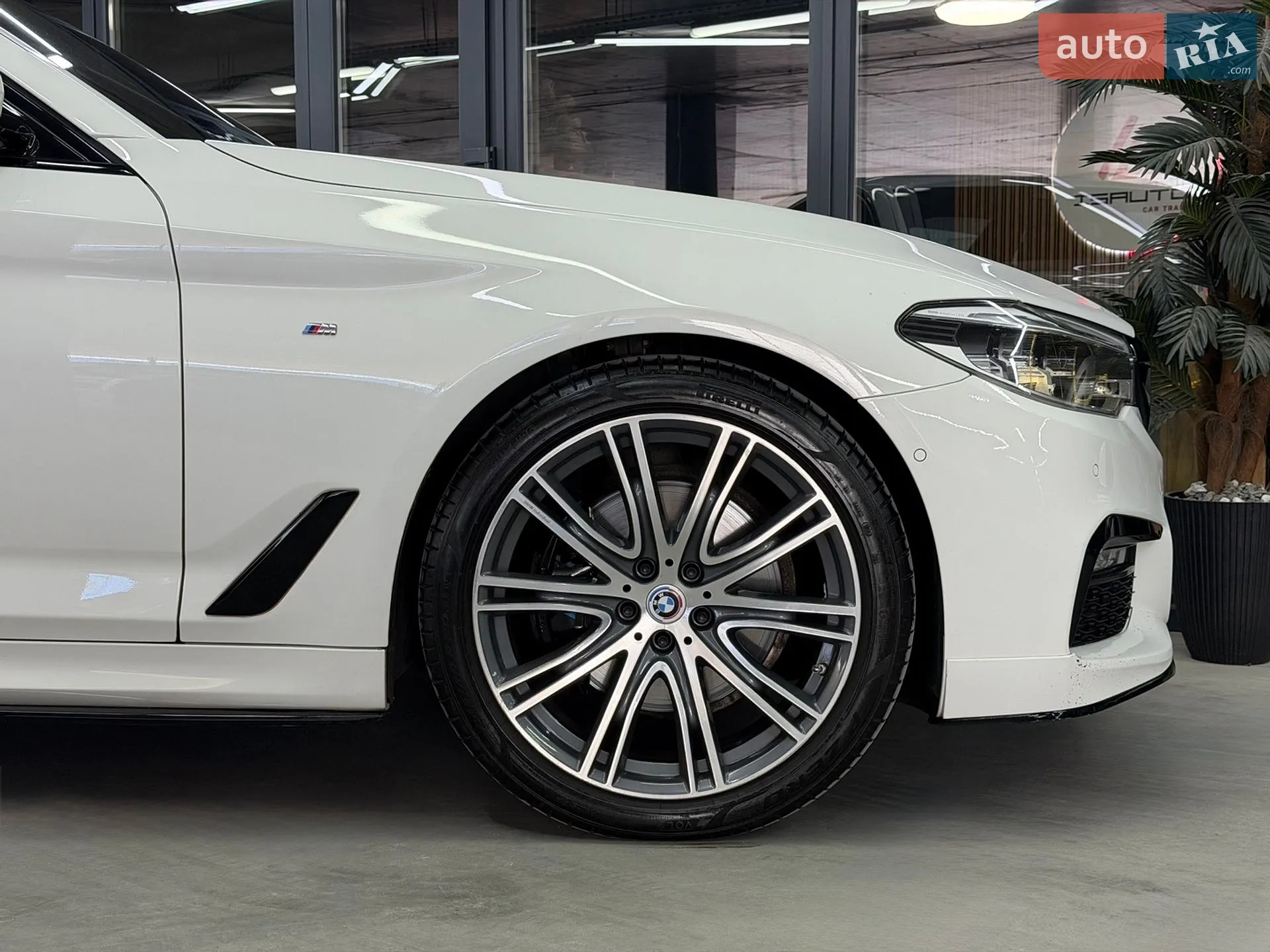 2017 BMW 5er - мініатюра 13