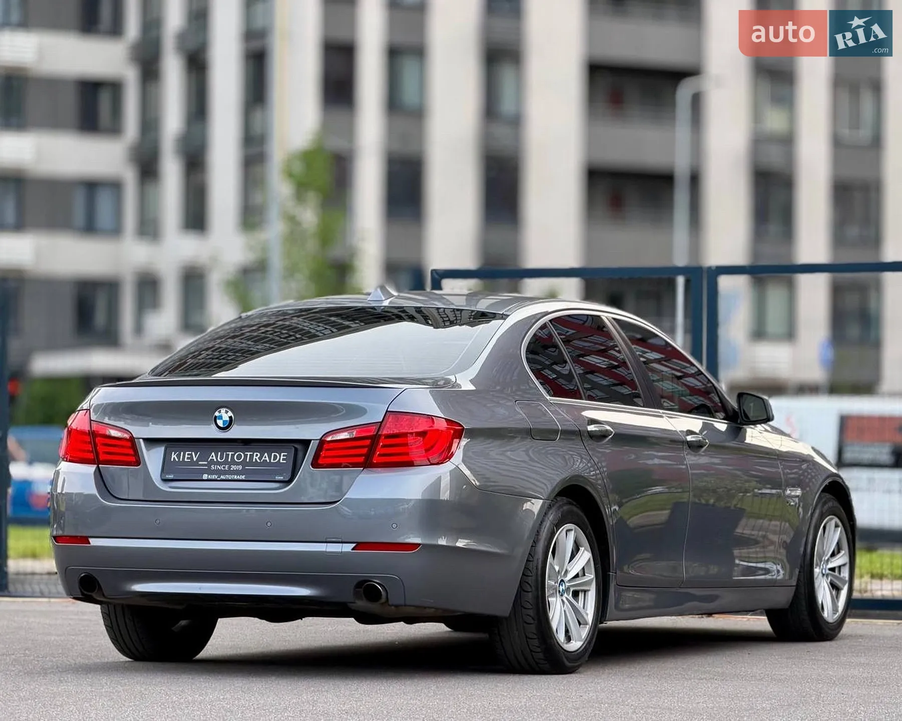 2011 BMW 5er - мініатюра 16
