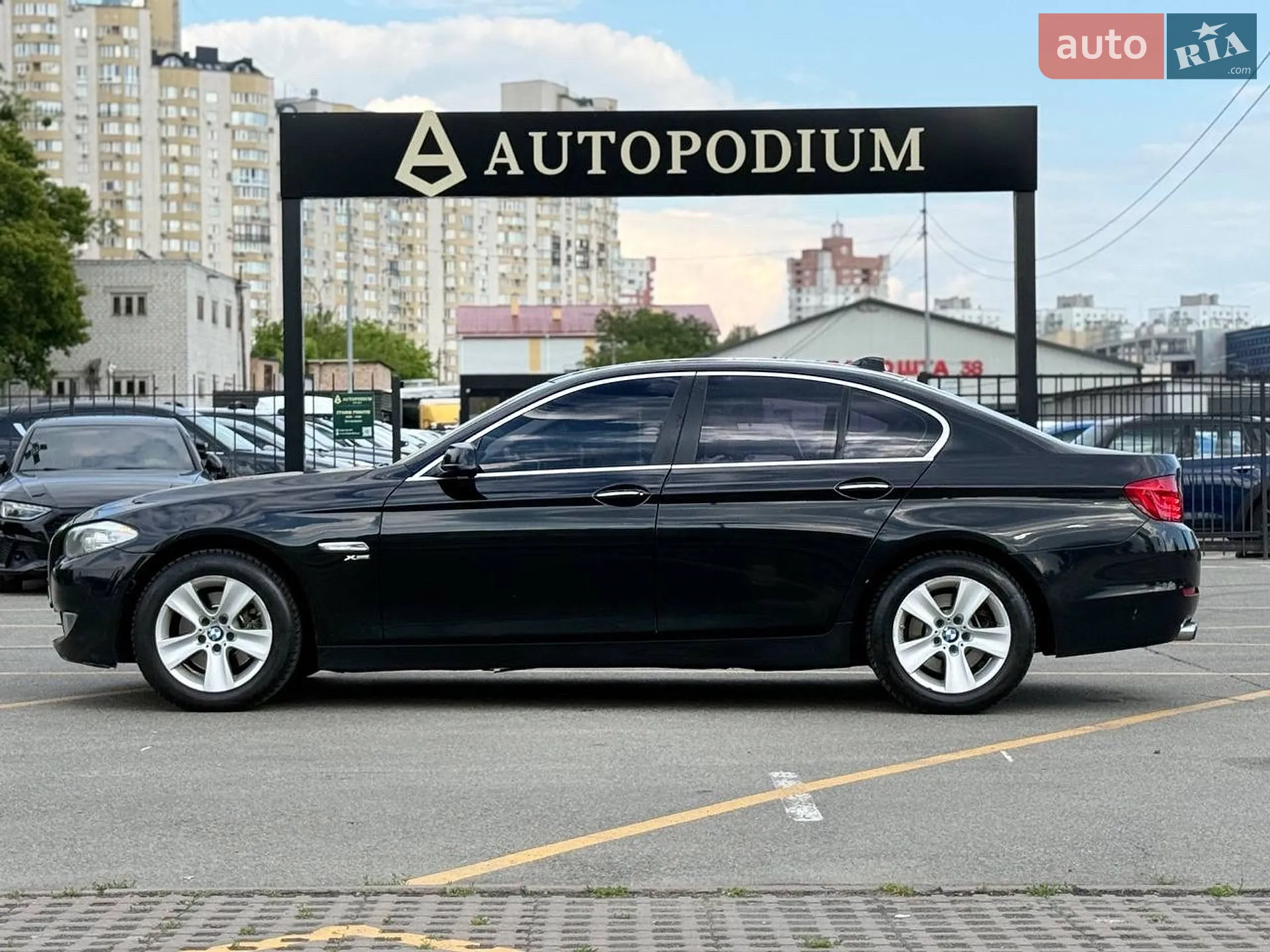 2011 BMW 5er - мініатюра 4
