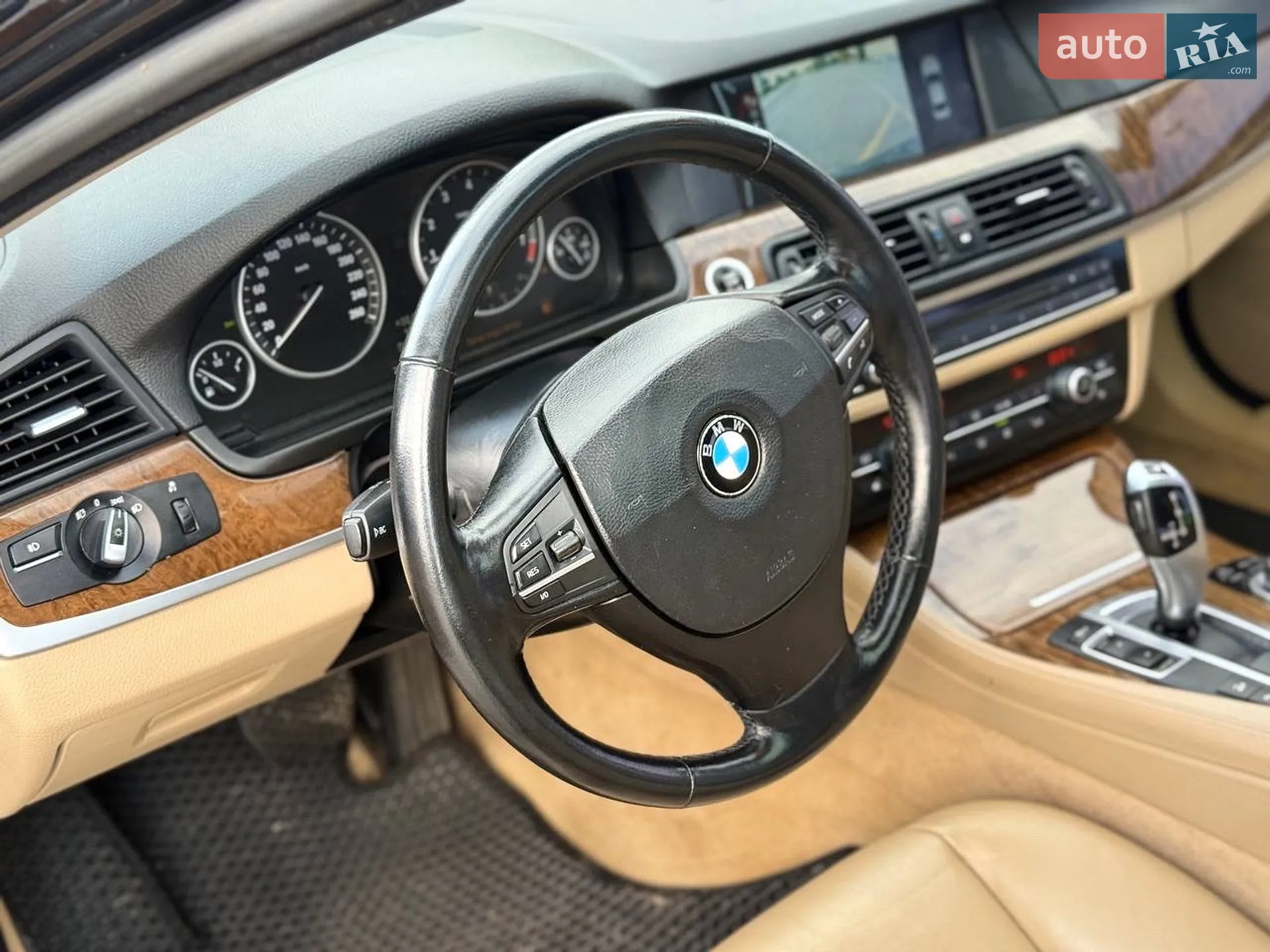 2011 BMW 5er - мініатюра 11
