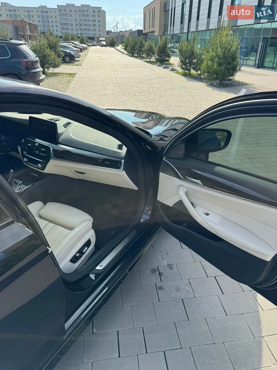 2020 BMW 5er - мініатюра 12