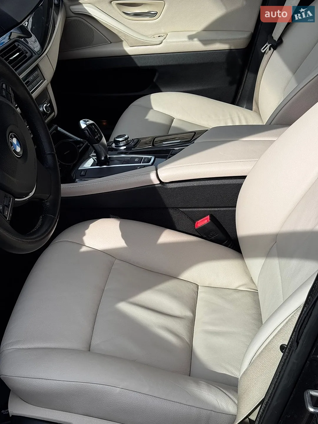 2011 BMW 5er - мініатюра 32