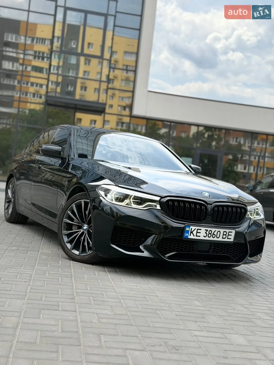 BMW 5 Series 2017 VIN WBAJD11050G879156 фото оголошення 2 з 5