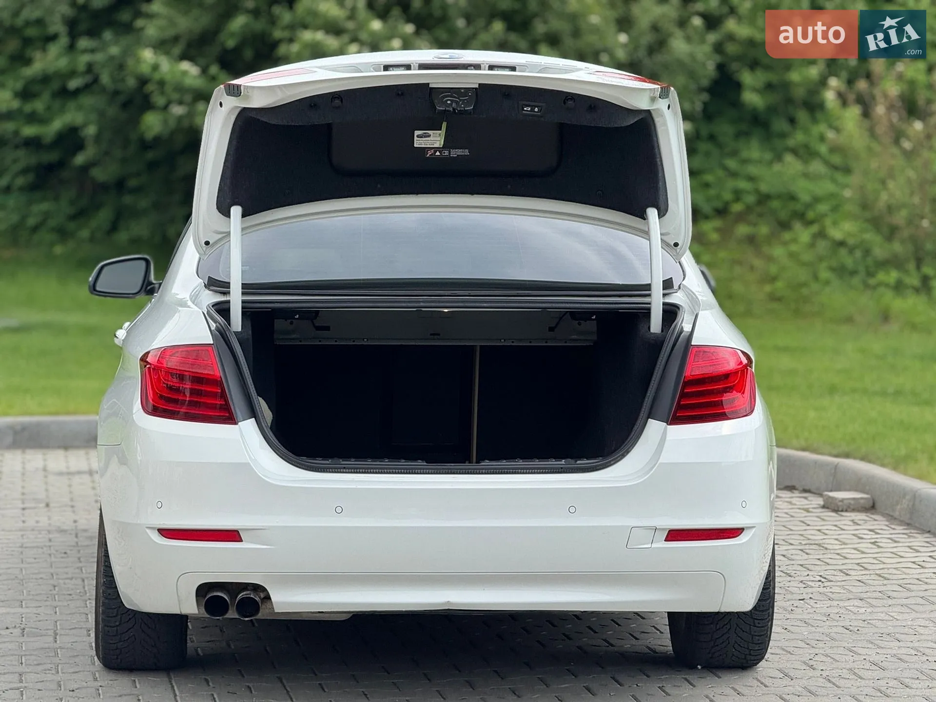 2016 BMW 5er - мініатюра 12