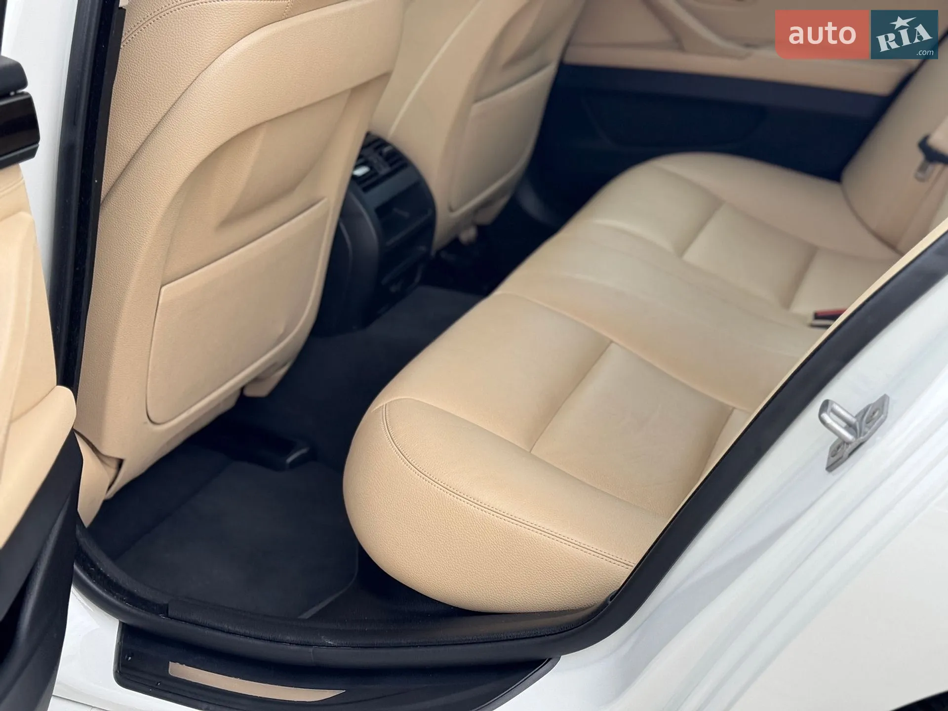 2016 BMW 5er - мініатюра 21