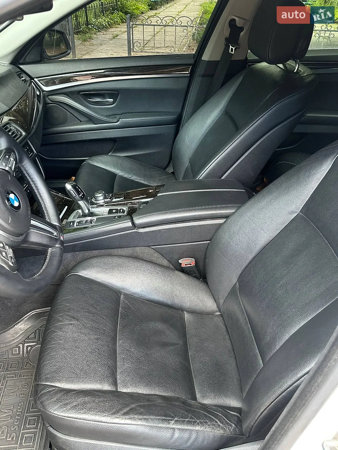 2012 BMW 5er - мініатюра 17
