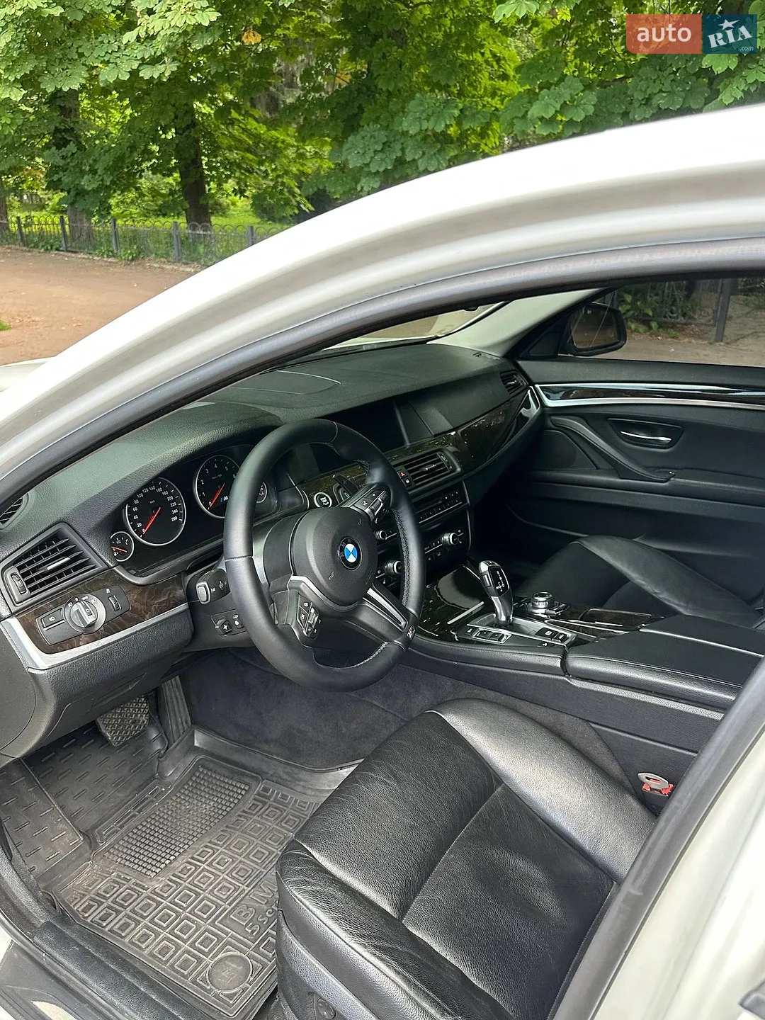 2012 BMW 5er - мініатюра 18