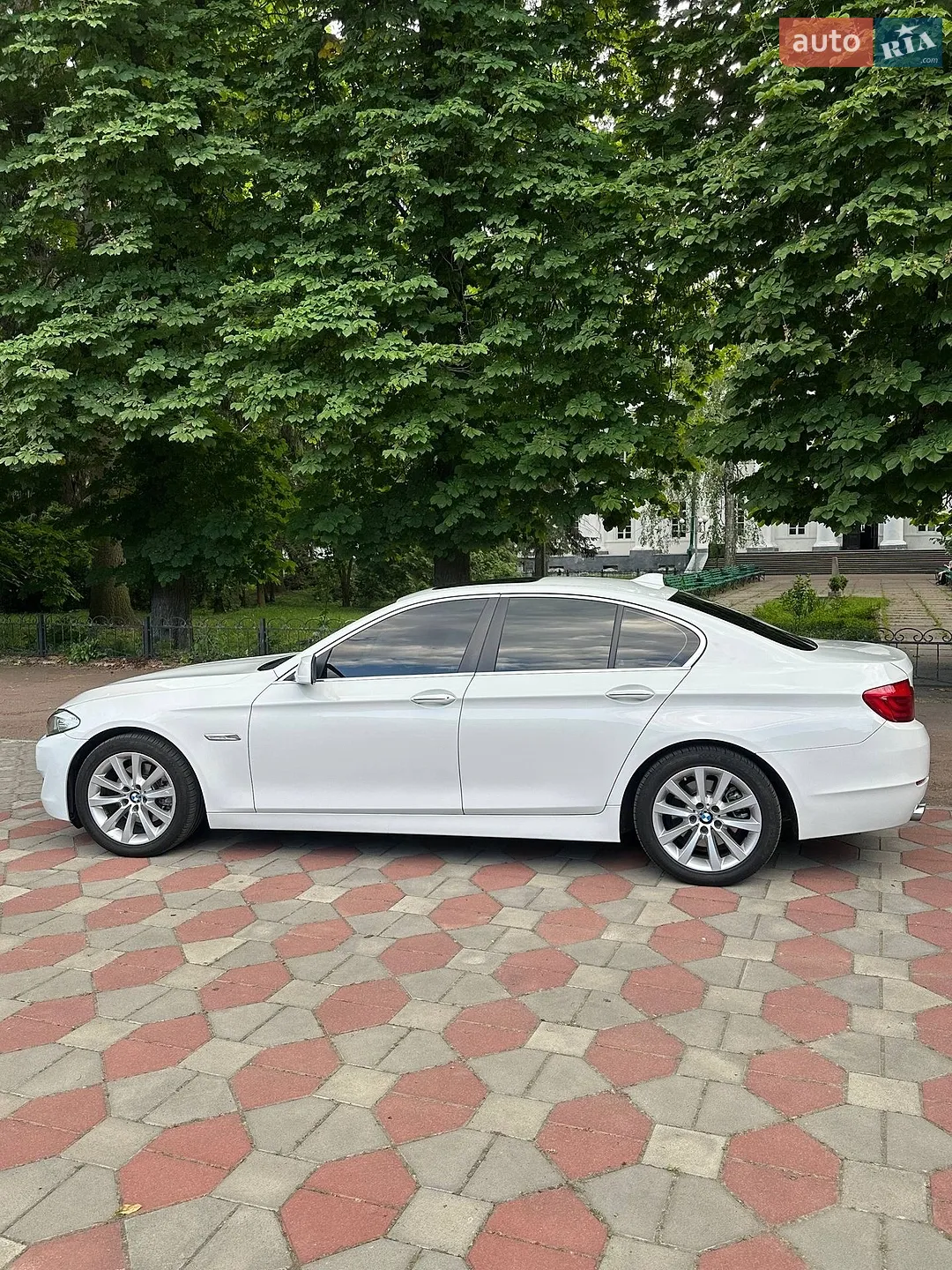2012 BMW 5er - мініатюра 8