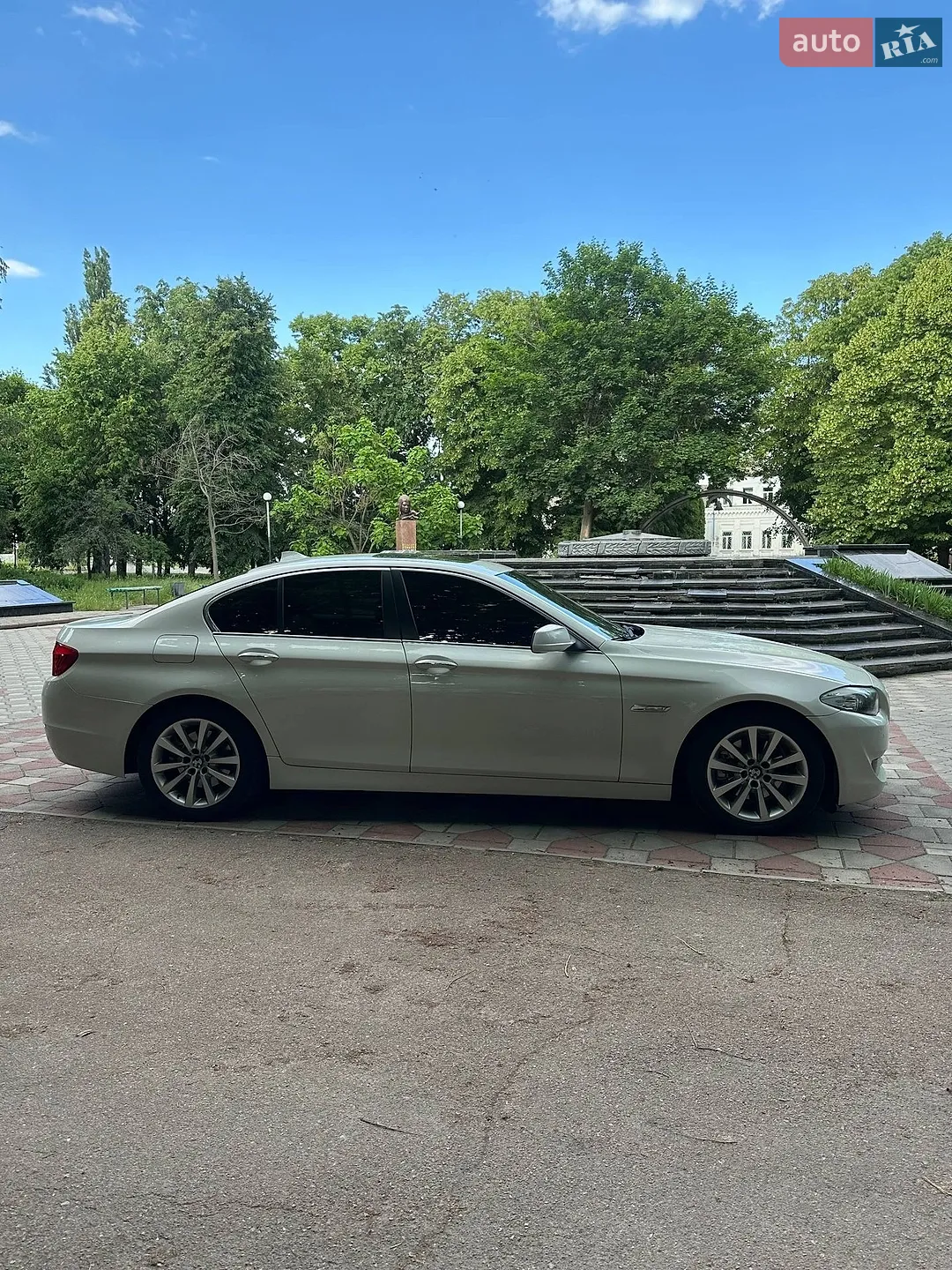 2012 BMW 5er - мініатюра 9