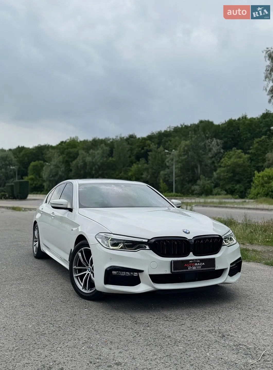 2017 BMW 5er - мініатюра 5