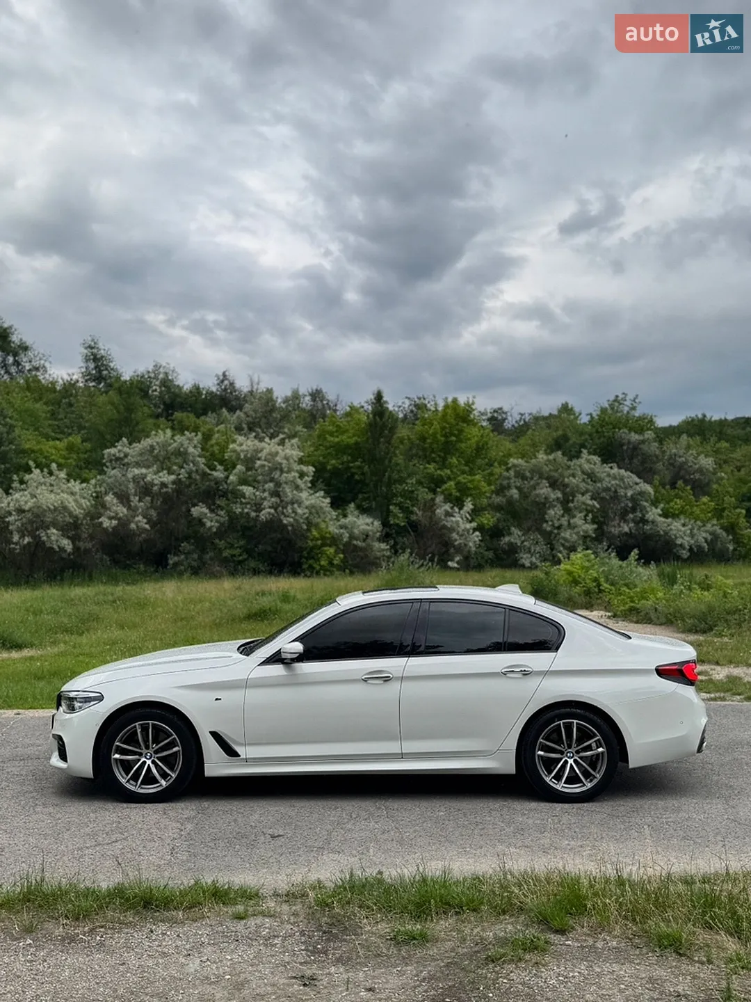 2017 BMW 5er - мініатюра 16