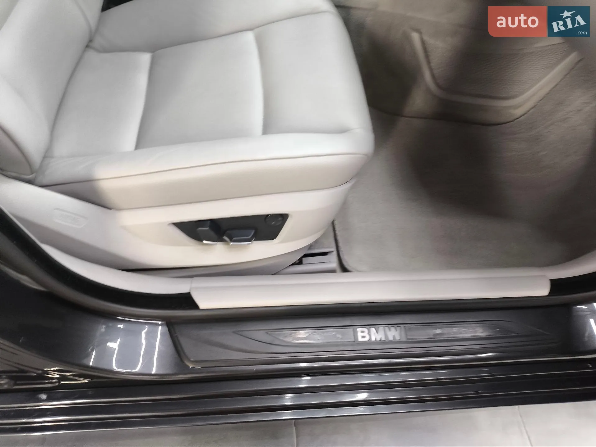 2011 BMW 5er - мініатюра 35
