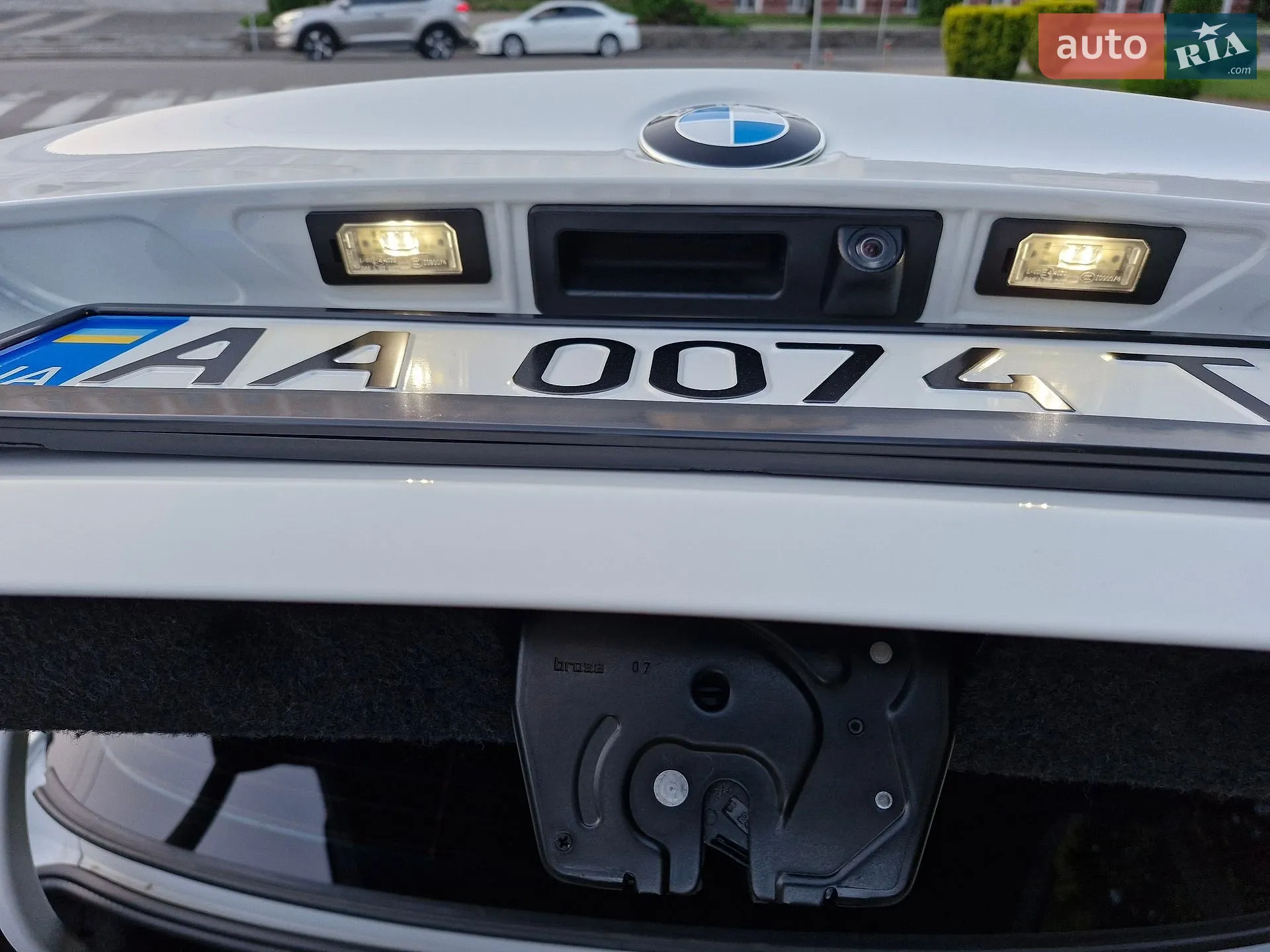2012 BMW 5er - мініатюра 26
