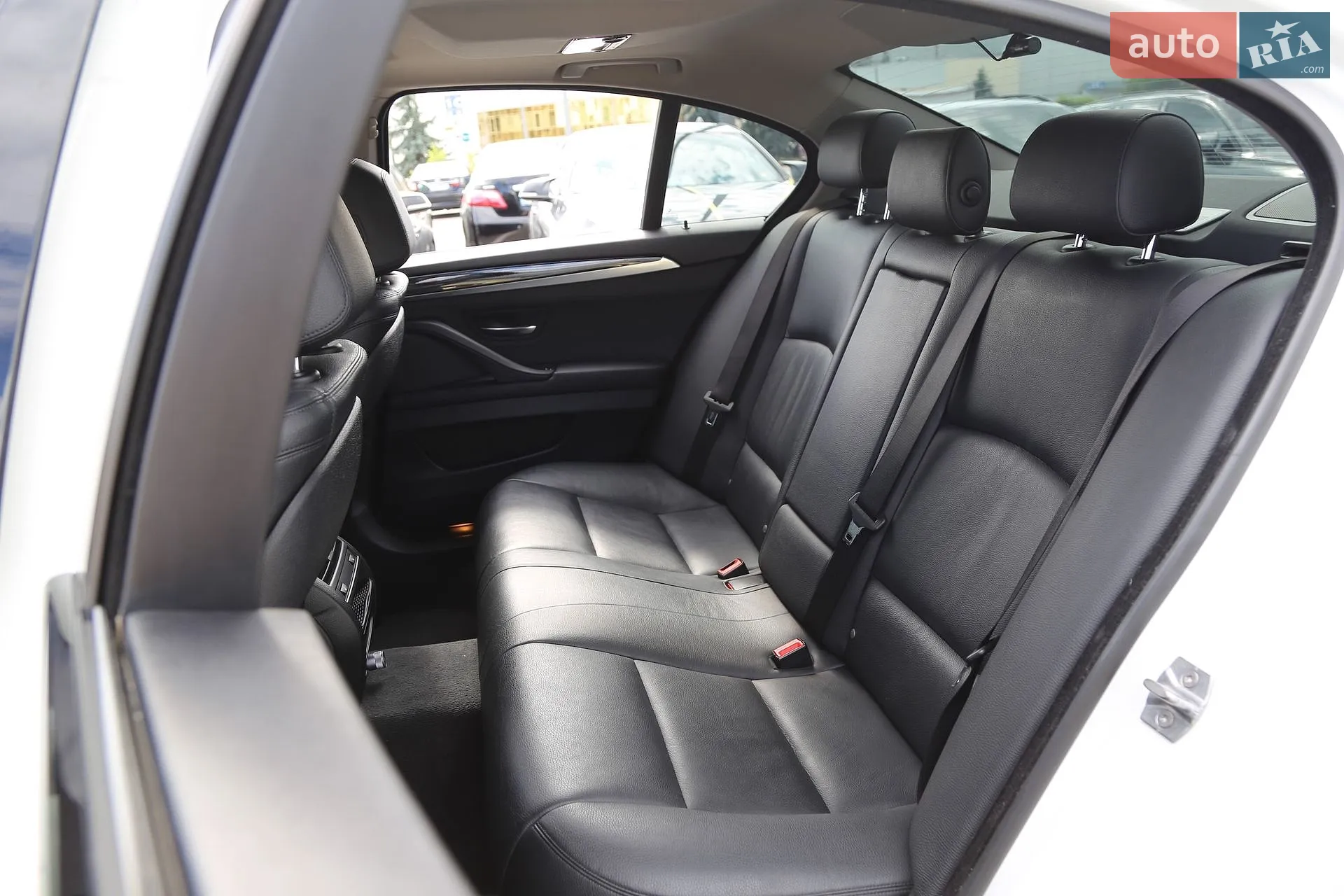 2016 BMW 5er - мініатюра 11