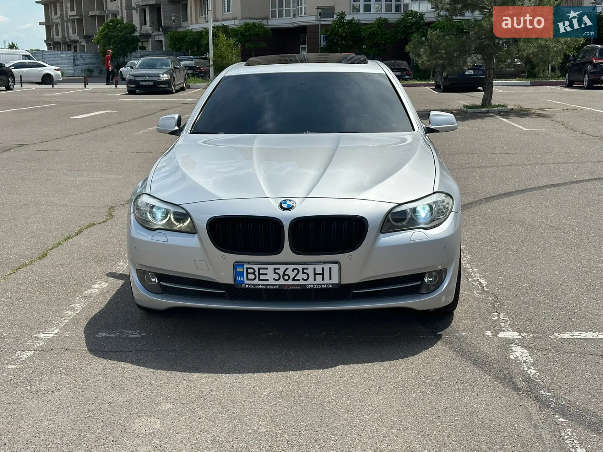 2012 BMW 5er - мініатюра 2