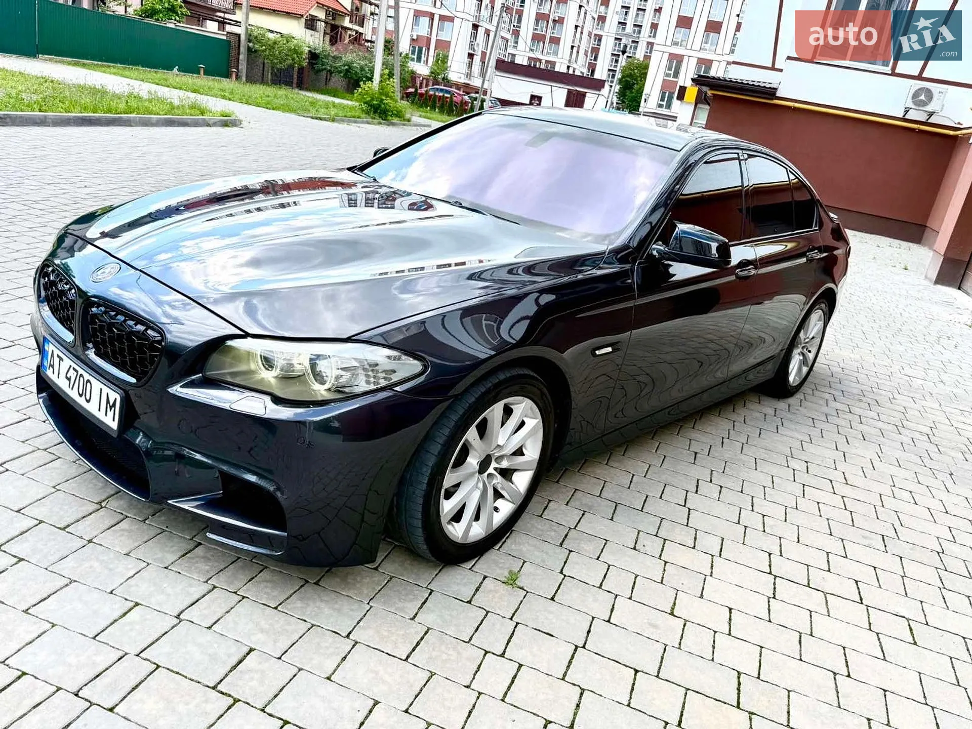2013 BMW 5er - мініатюра 2