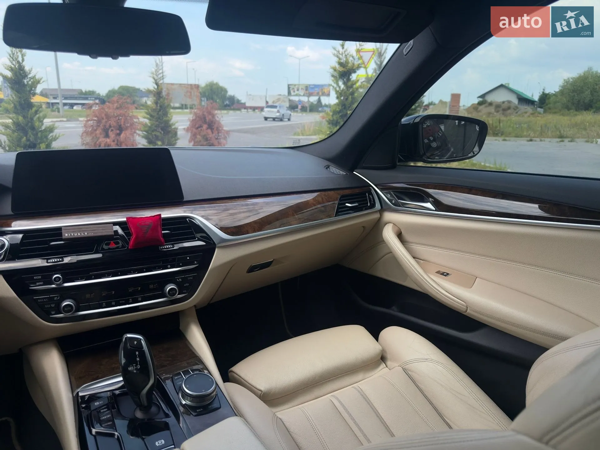 2017 BMW 5er - мініатюра 23