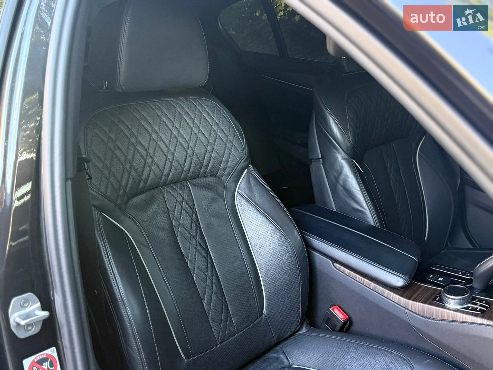 2017 BMW 5er - мініатюра 11
