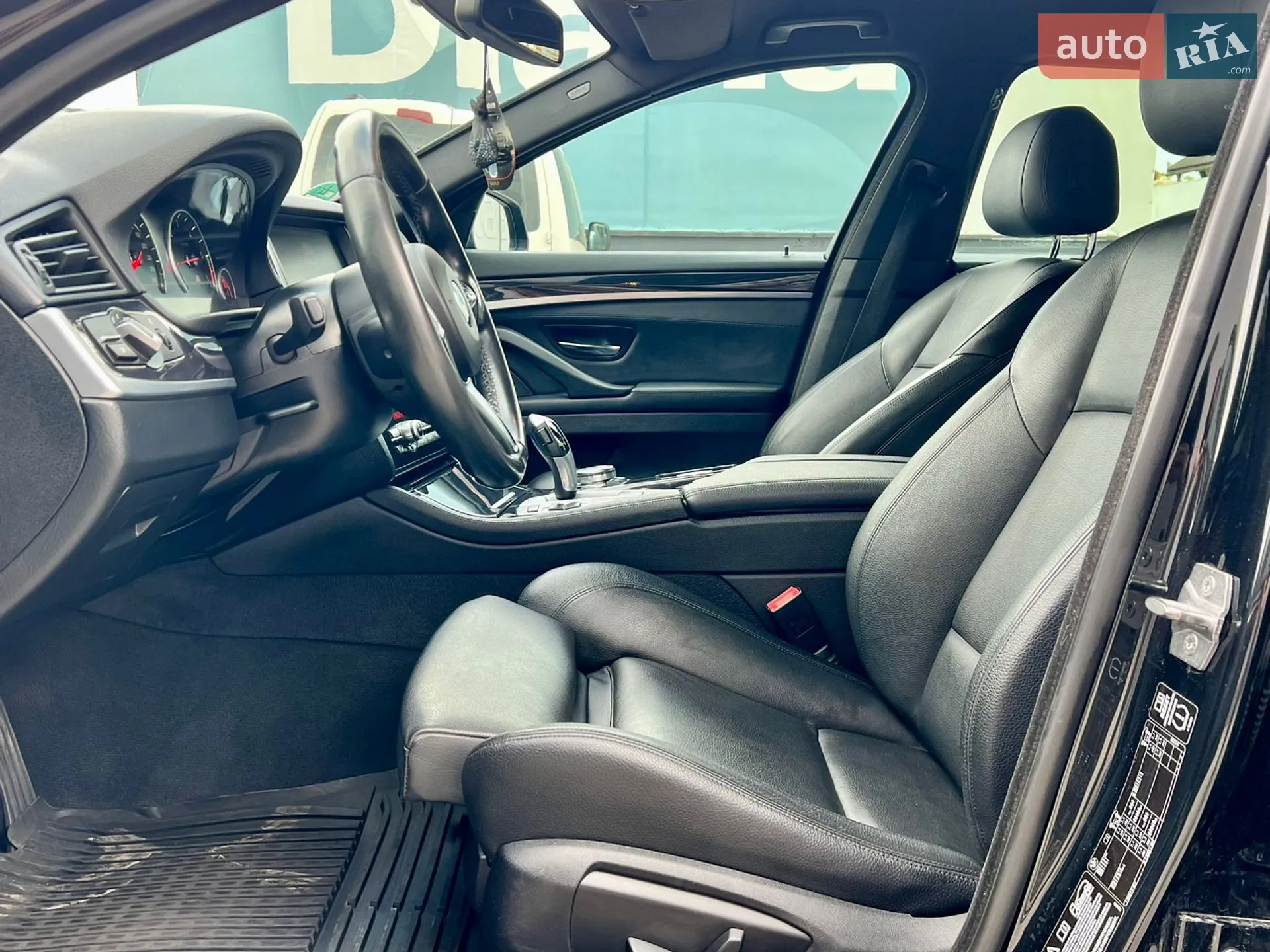 2014 BMW 5er - мініатюра 31