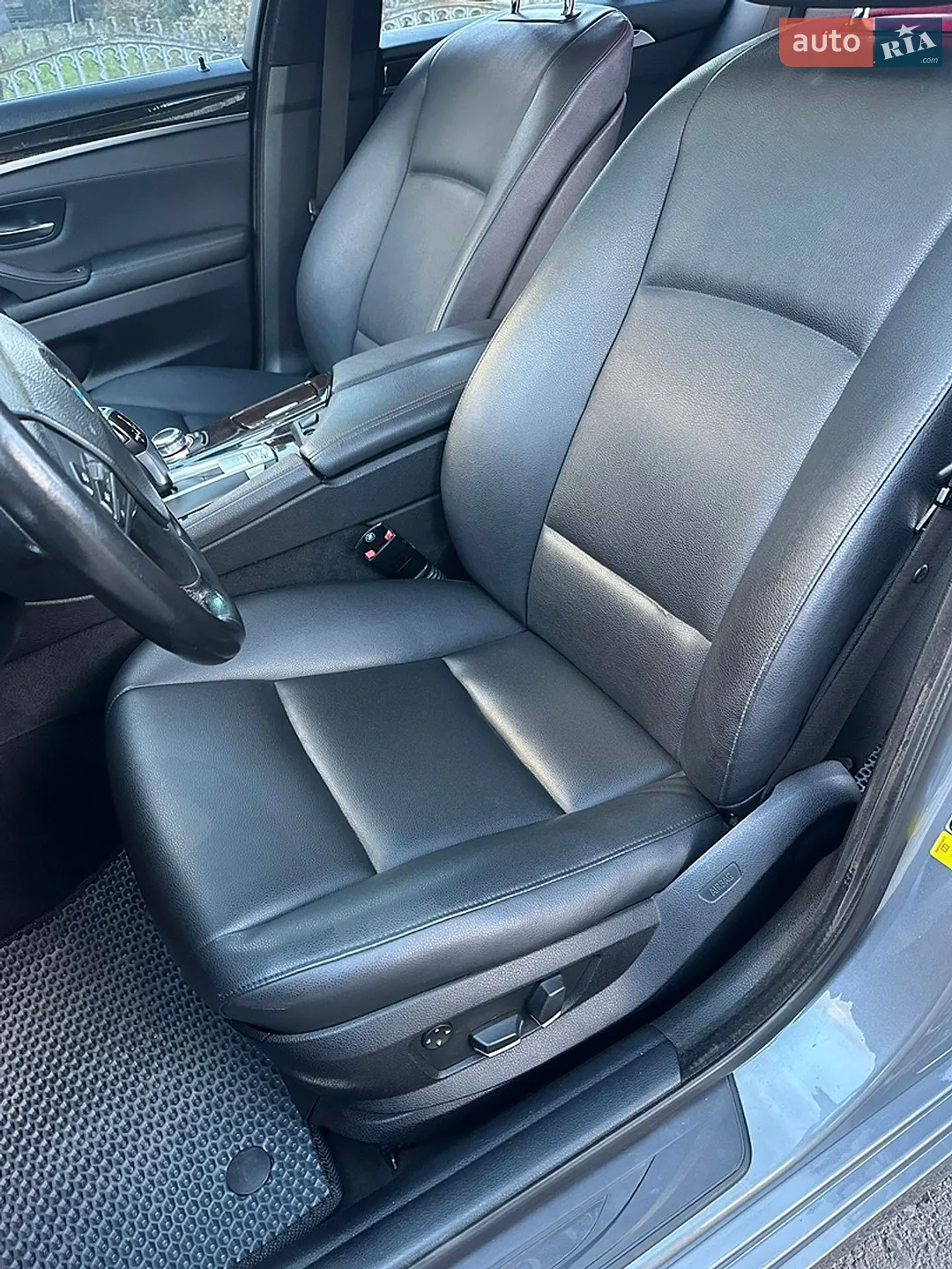 2010 BMW 5er - мініатюра 20