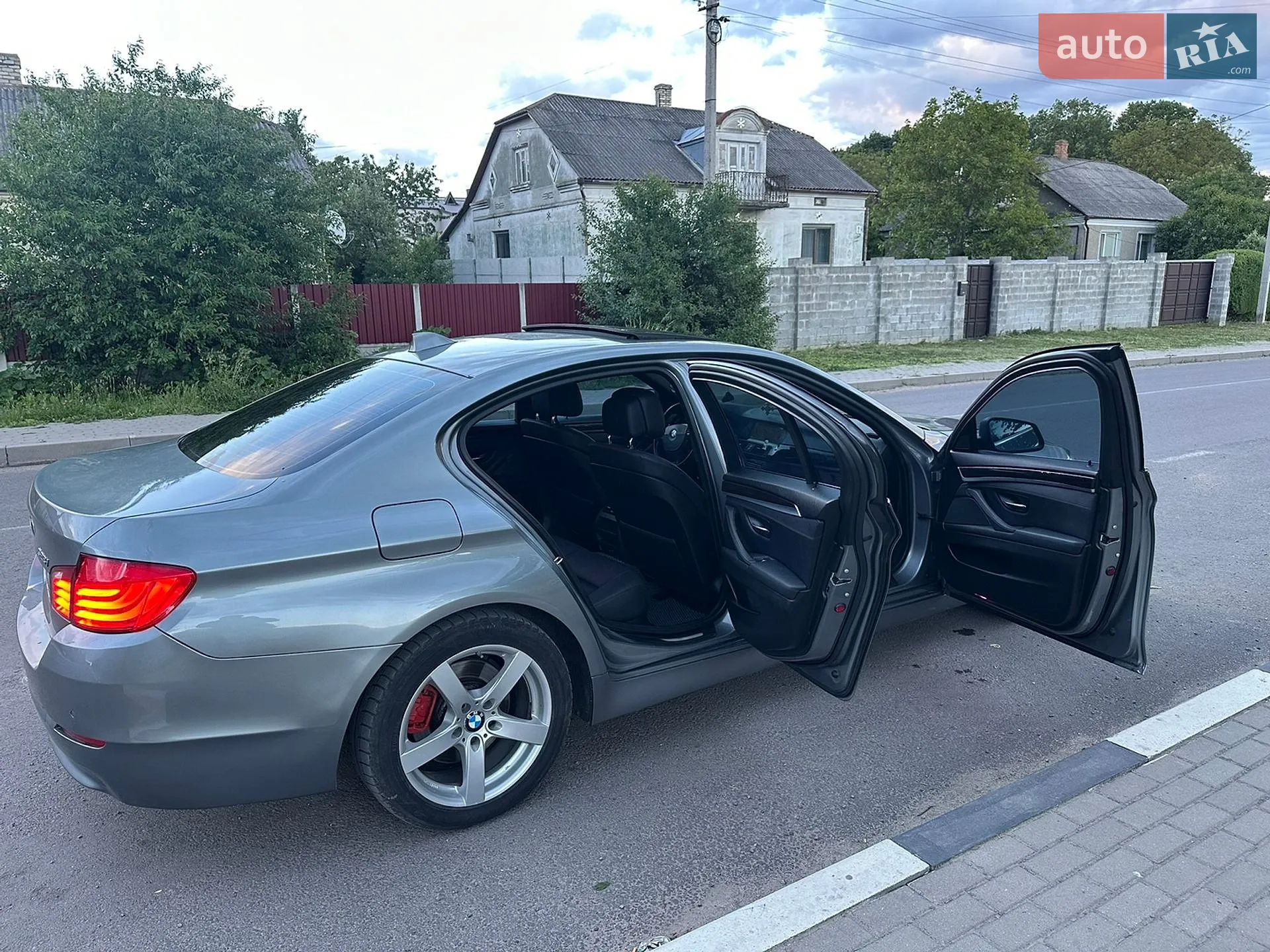2010 BMW 5er - мініатюра 35