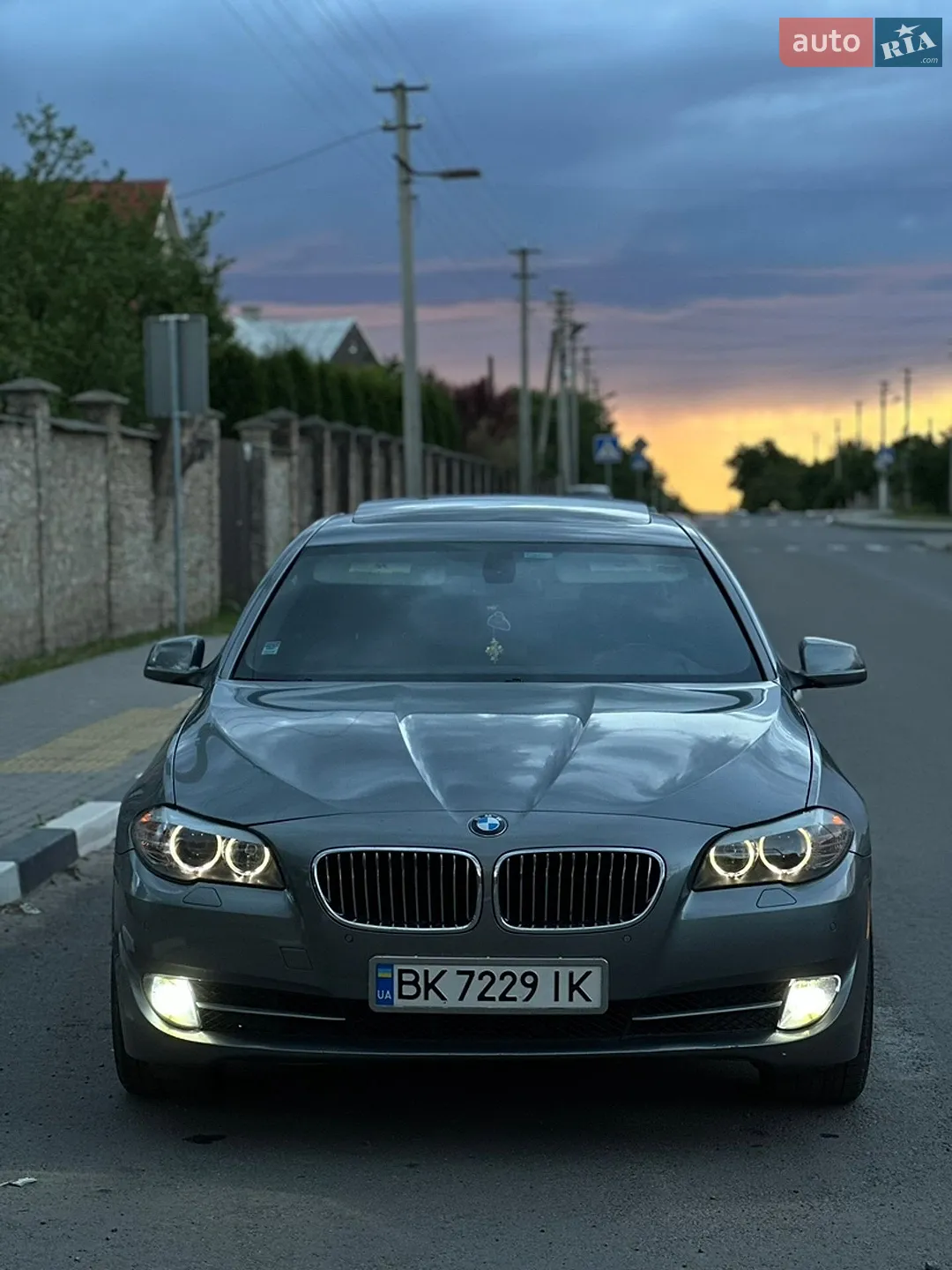 2010 BMW 5er - мініатюра 2