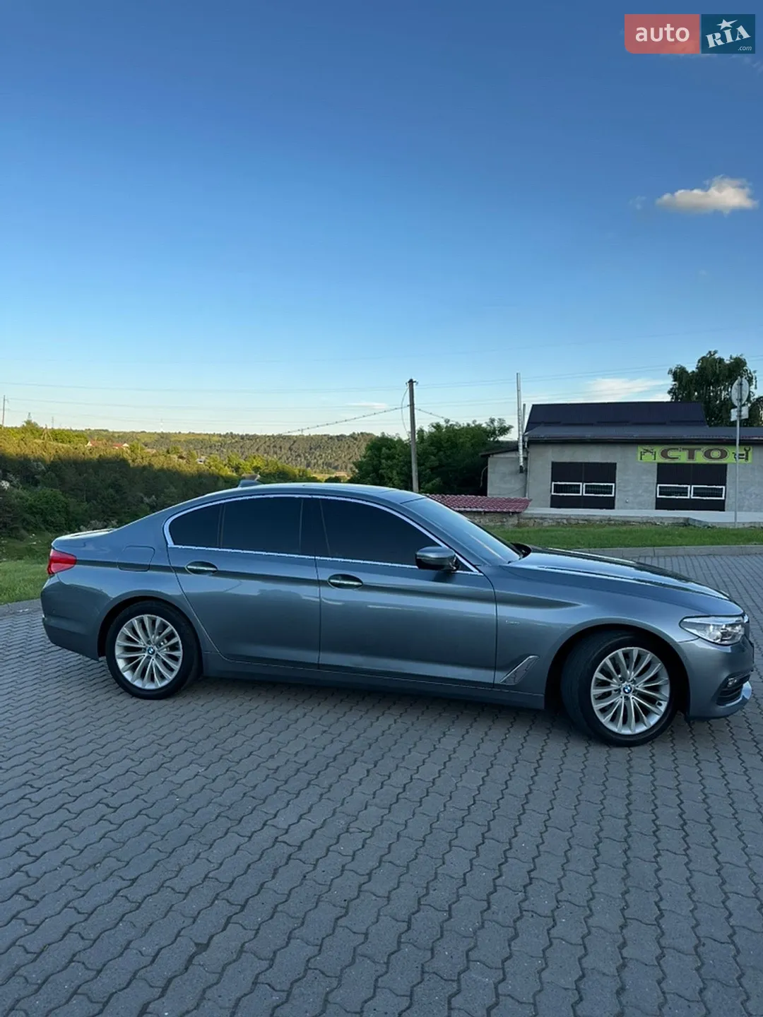 2017 BMW 5er - мініатюра 2