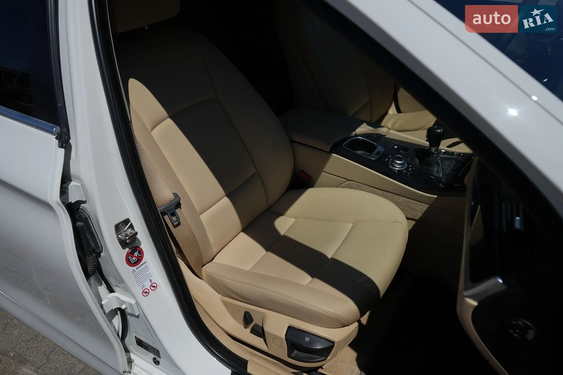 2012 BMW 5er - мініатюра 32