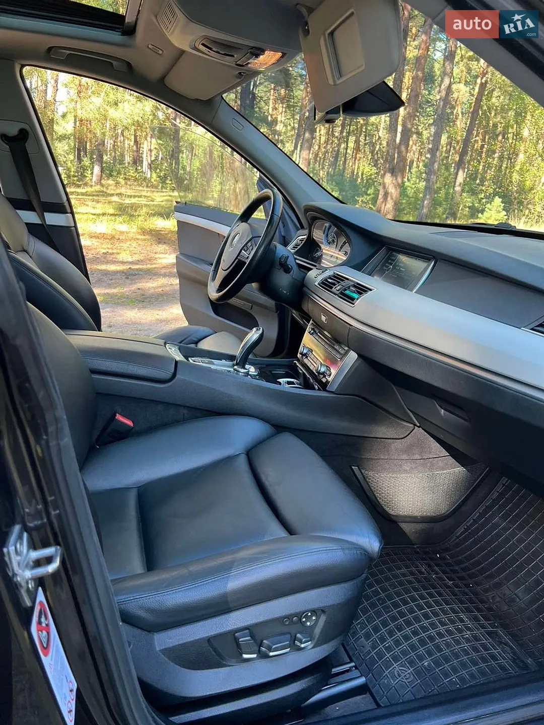 2010 BMW 5er - мініатюра 18