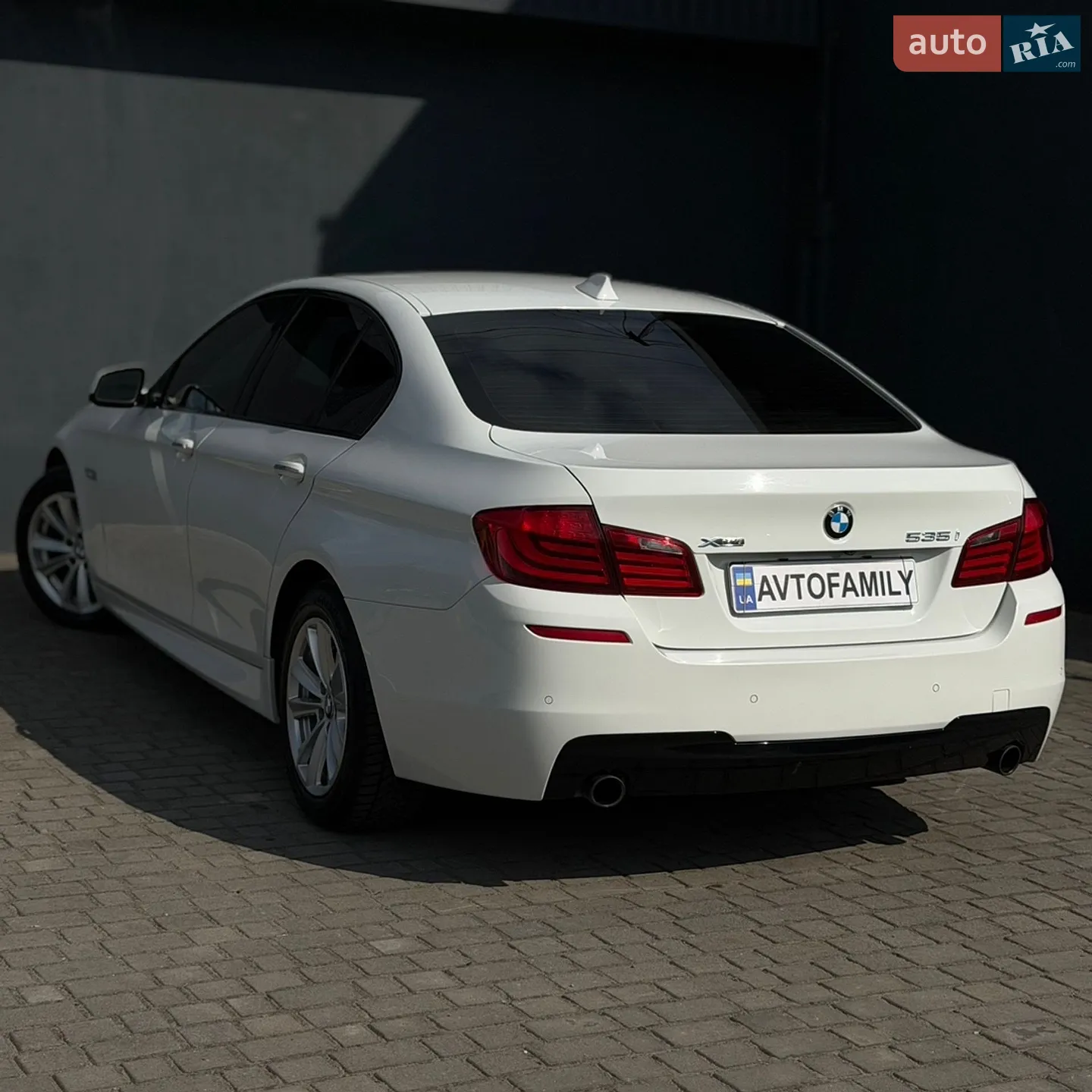 2012 BMW 5er - мініатюра 9